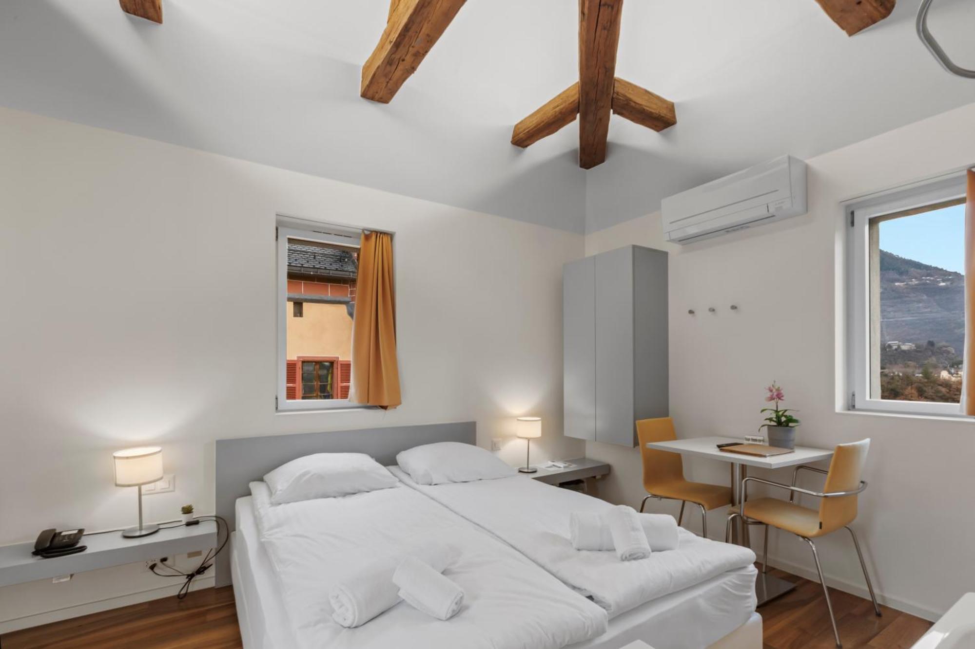 Hotel De La Poste Sierre ภายนอก รูปภาพ