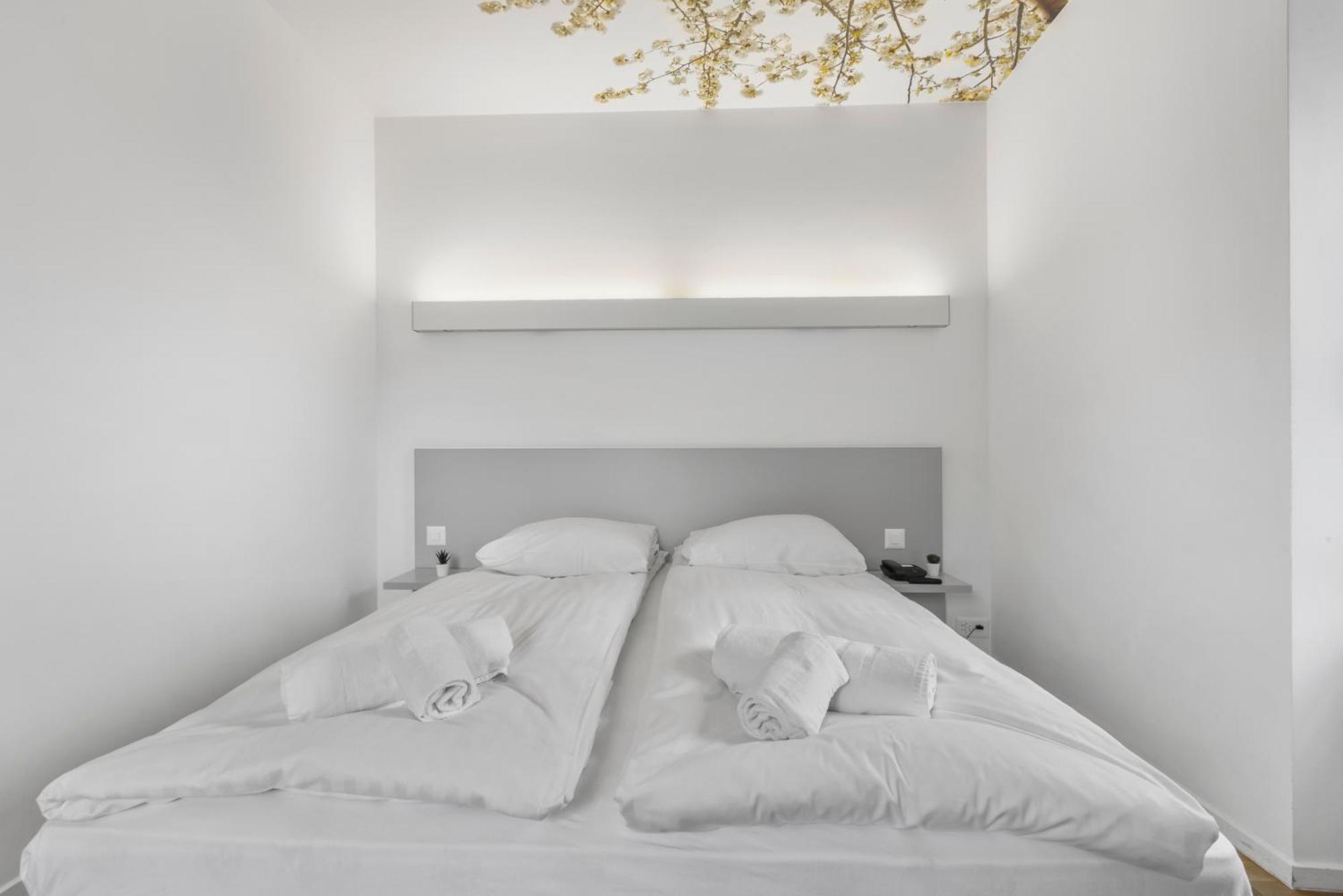 Hotel De La Poste Sierre ภายนอก รูปภาพ